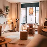 Lägenhet Luga Homes - Augustusplatz *