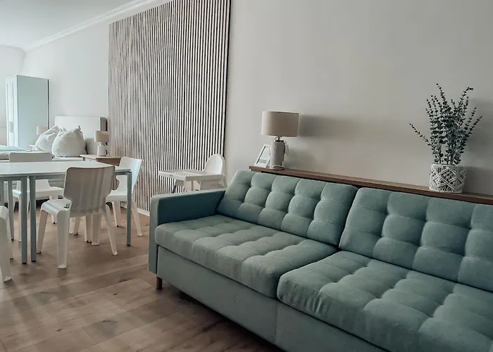 Luga Homes - Augustusplatz شقة